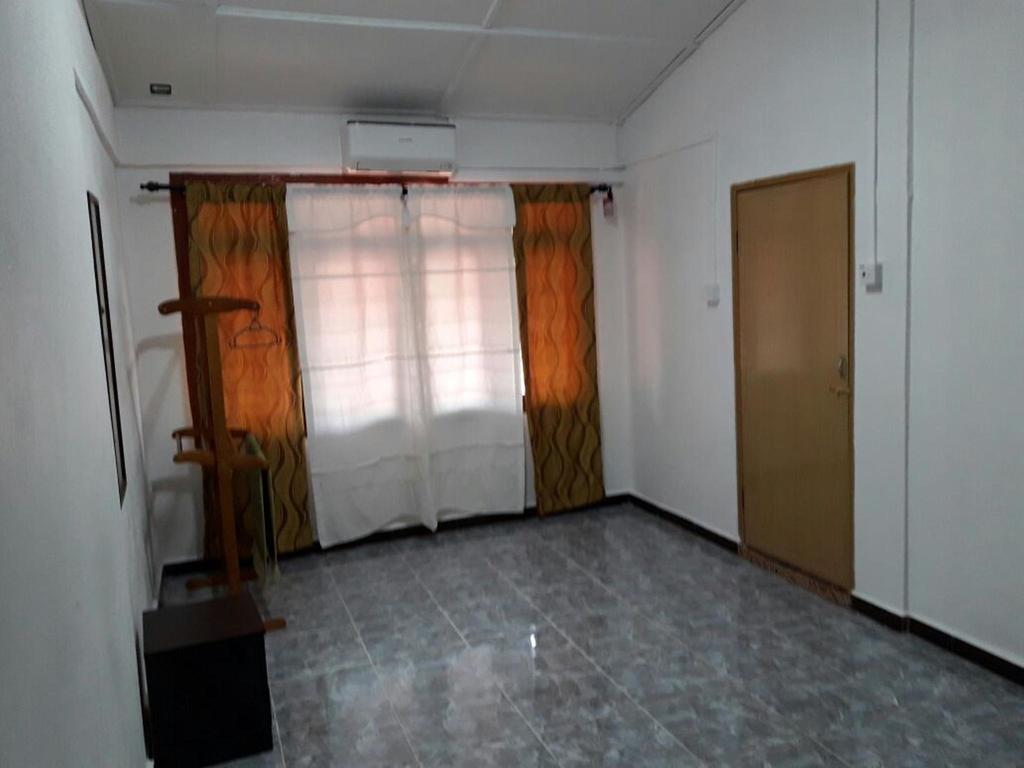 Nur Muslim Homestay At Кота-Бару Экстерьер фото