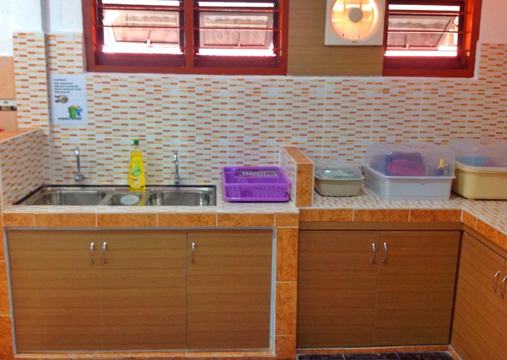 Nur Muslim Homestay At Кота-Бару Экстерьер фото